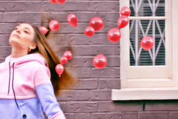 Tegenover kas boog Oliver Nelson & Tobtok Share Music Video For Cover Of Pop Classic '99 Red  Balloons'