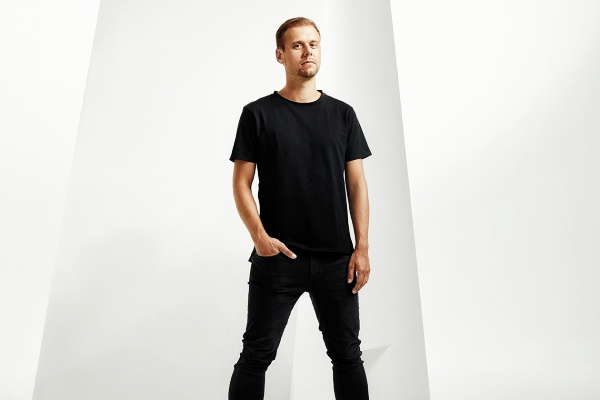 armin van buuren shapov la resistance de lamour