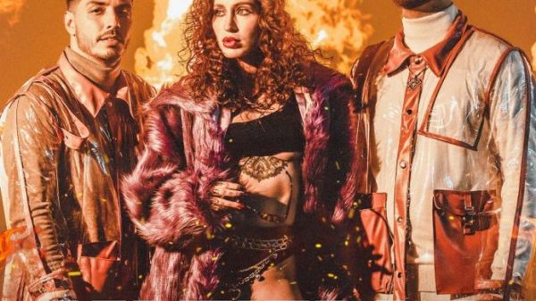 Moska Markem La Guru Mi Tierra